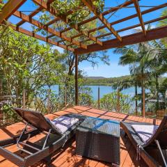 Dorathee Cottage - Pet Friendly - Absolute Waterfront