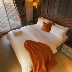 Premium 3 Bedroom Hillside Family Cottage with Mountains View -Murree