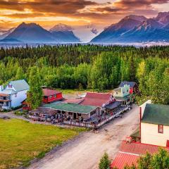 McCarthy Lodge Resort