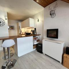 Appartement rénové à Méaudre, 4 pers, terrasse, proche centre - FR-1-737-104