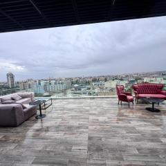 Sky High 15 - Luxury Penthouse with Panoramic View