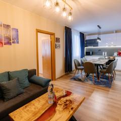 1 minute to main Street Grafa, NDK, FREE Parking, 3BDR