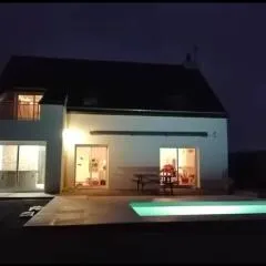 Villa bord de mer avec piscine couverte, jacuzzi