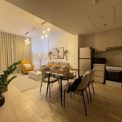 Cozy Apartment in Yas WE with Partial Canal View