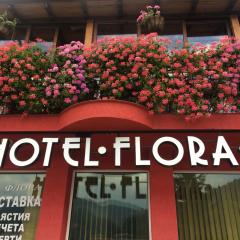 Семеен Хотел Флора