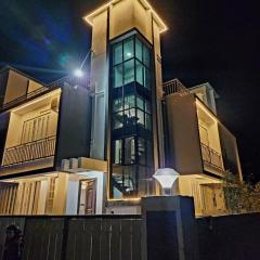 Twilight Stays ll 2BHK ll Swimming Pool ll AC ll BBQ ll