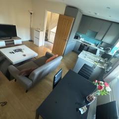 Double room -Quite -Close to Elizabeth line