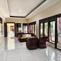 Chill-Inn near Surabaya Zoo Syariah