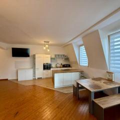 Großes Monteurapartment in Duisburg, Ideal für Langzeitaufenthalte, bis 4 Personen