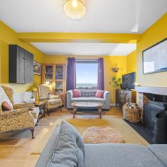 Beinn View 3 Bedroom House - Sea View - Ardersier