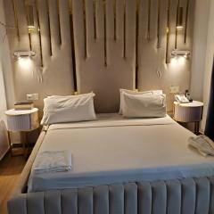 TOUR EIFFEL HoTEL BENIN