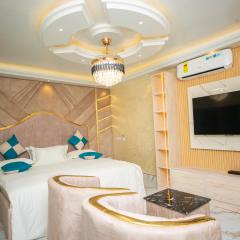 De Awon's Luxury Hotel