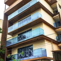 Alojamiento de Alta Gama con Ascensor y Diseño Moderno