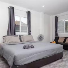 SIRI apartments Bangtao beach