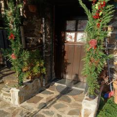 Ceira Cottage - Refúgio Romântico com Vista Serrana