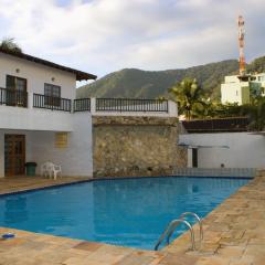 Duplex em condomínio na Praia do Lázaro - Ubatuba