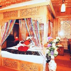 heritage kashira group of houseboat