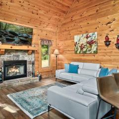 Romantic Getaway! 22 Views! Free Tickets to Local Attractions, minutes away from Pigeon Forge Strip