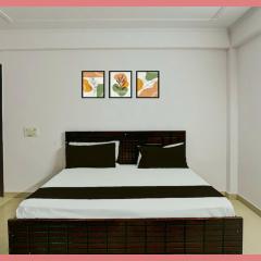 Hotel Ganga Roop Residency