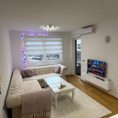 EM Modern Stay Sarajevo Bulevar ParkingGarage