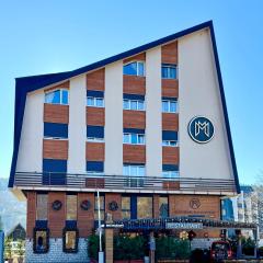 Modern Mountain Mystic Kolasin