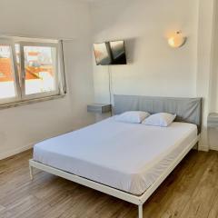 MIRazul Lovely very central condo 4 minutes walk to the beach