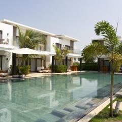 Direct entry pool villa with 2 bedrooms