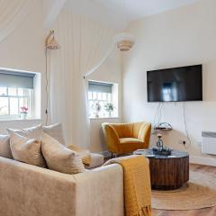 Comfortable 2 Bed Sleeps 4 Free Parking