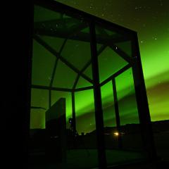 Sky Retreat and Private Spa, Aurora Cabin