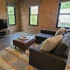 Jungle Vibe by Jungle House Downtown & Short North Free Parking 5 800 Reviews Near Convention Center & Nationwide Arena & Ohio State Walk to High Street