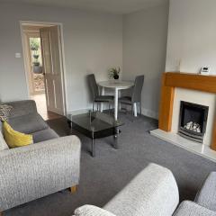 3-Bed House Brighouse Parking Wi-Fi Near M62