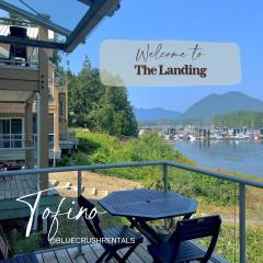 The Landing- Your Downtown Waterfront Oasis