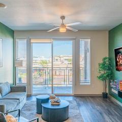 Stadium Area Unit with Balcony Pool Gym Parking WD