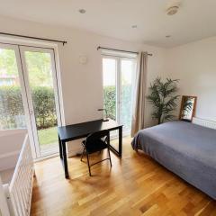 Bedroom 3, Queens Road
