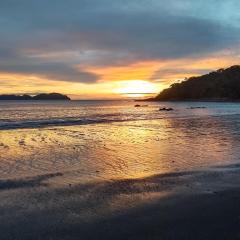 The Big House บ้านพักริมเล