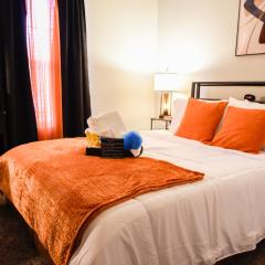 Comfy 2BR-1 Retreat in an ideal location