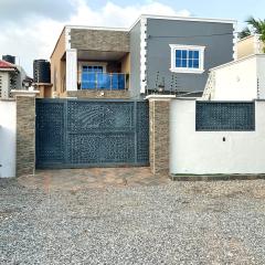 Flozicare Royal 3-Bedroom House in Accra