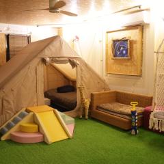 HB01 テントと芝生が広がるお部屋 小田原港3分 8名可 箱根板橋駅徒歩8分 早川駅徒歩7分 Tent and lawn room Odawara Port 3 minutes 8 people Hakone Itabashi Station 8 minutes on foot Hayakawa Station 7 minutes on foot