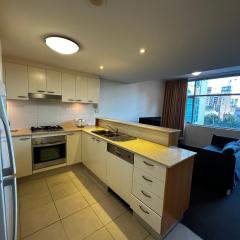Sydney CBD 1BR-1BA Unit - Free Parking