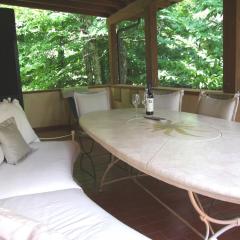 Huge Holiday Home in Marina di Castagneto Carducci near Sea