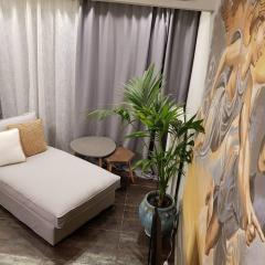 Kyra's Roof Terrace Flat