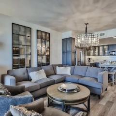 Beachfront Two-Bedroom Condo With Panoramic Gulf Views