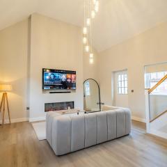 Unique luxury barn with private wood-fired hot tub