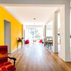 Beautiful Apartment Next to the Bahai Gardens