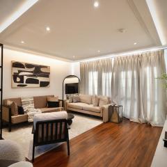 Premium 4BR I Near Golf Course I Fast Wi-Fi & Free Parking