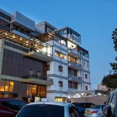 Nokras SilverOak Hotel, Embu