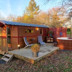 le cocon d'amour " Roulotte avec bain nordique privée"