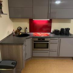 Ferienwohnung Nähe Autobahn Ruhige Lage für Familien & Monteure