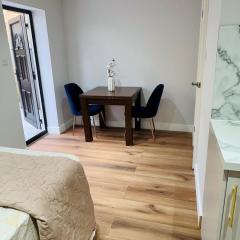 Easy Airport Access - Heathrow Stay