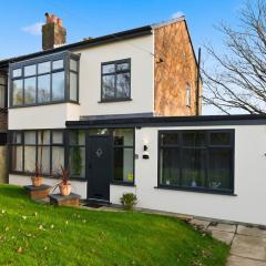 Spacious 4B home, great for contractors and families